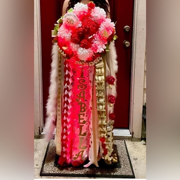 STARTER Mum Pin Corsage for all occasion with fancy braids - Picture 8 of 17